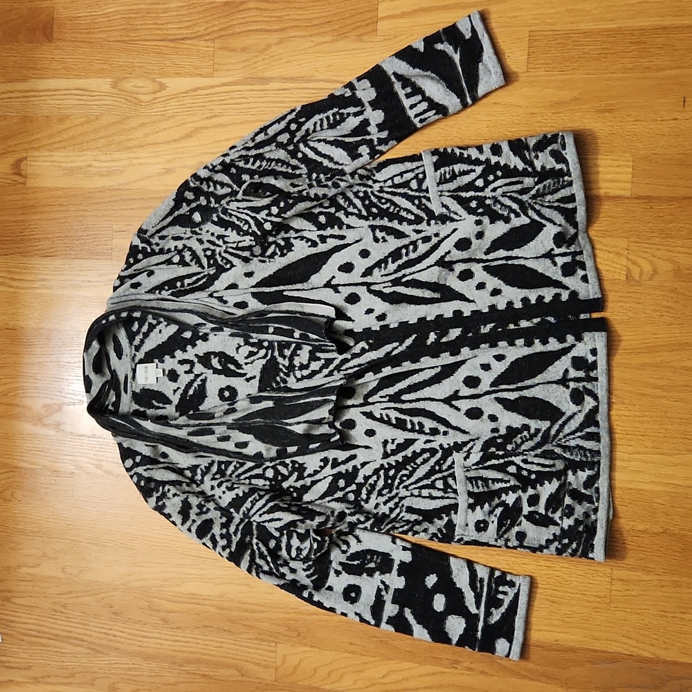 NIC+ZOE cardigan with design, black and gray, long sleeve, size Large, 2 pockets